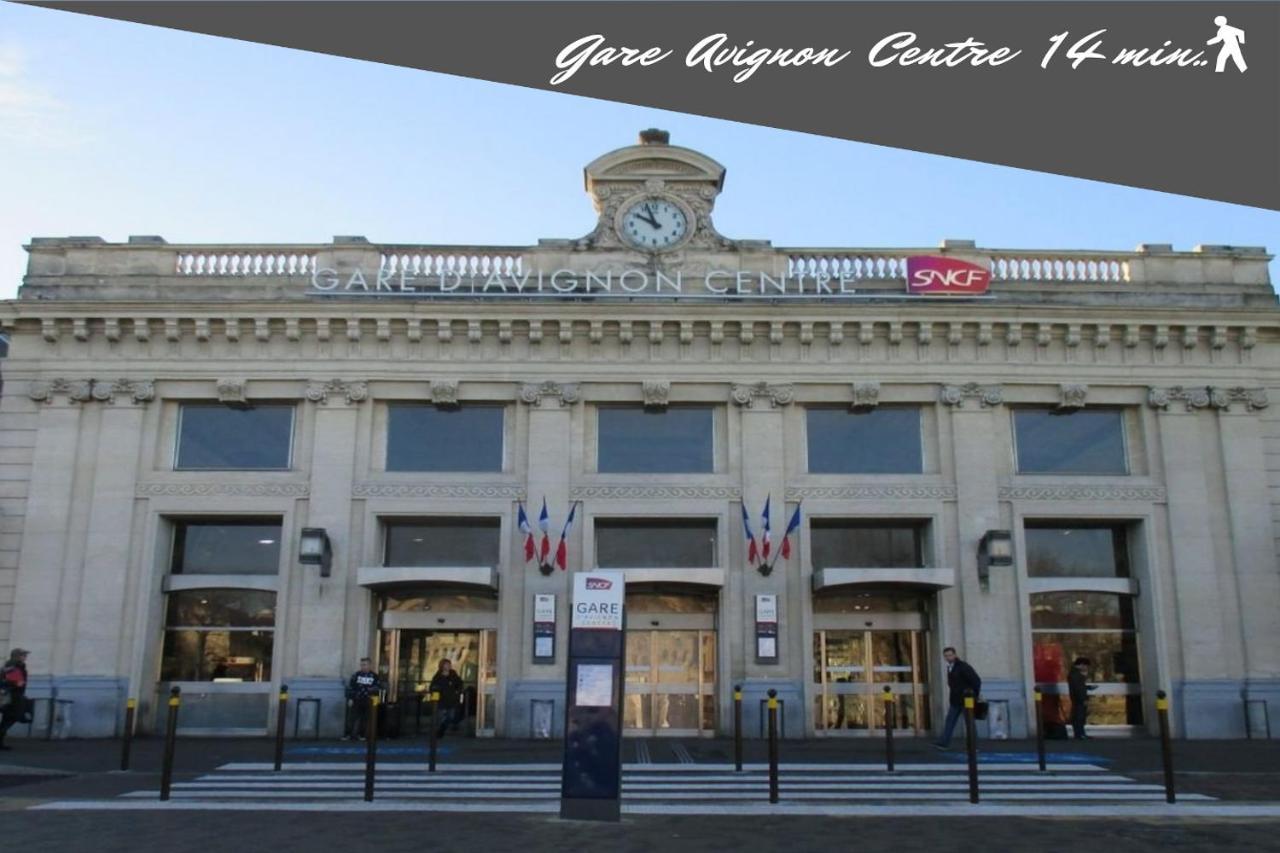 Le Chapeau Rouge Au Coeur Du Centre Historique Avignon Exterior photo